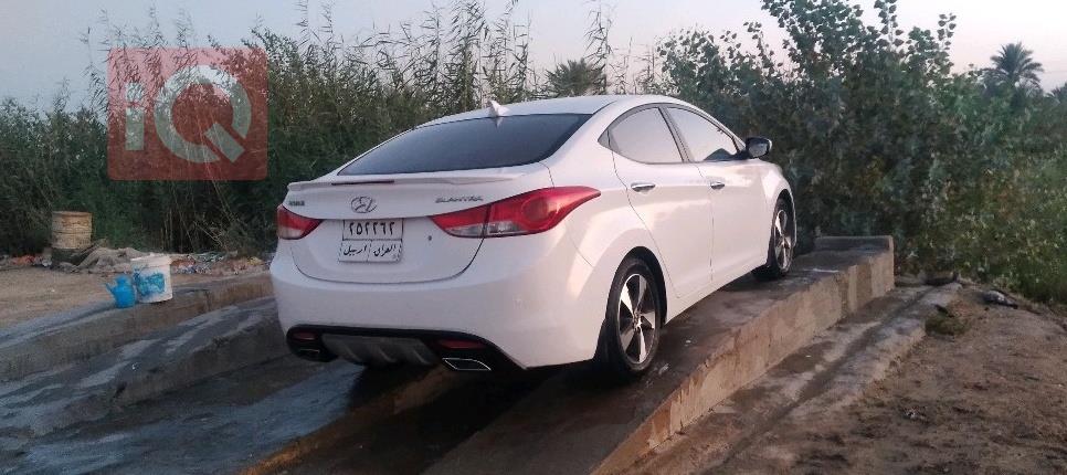 هیوندای ئەلەنترا